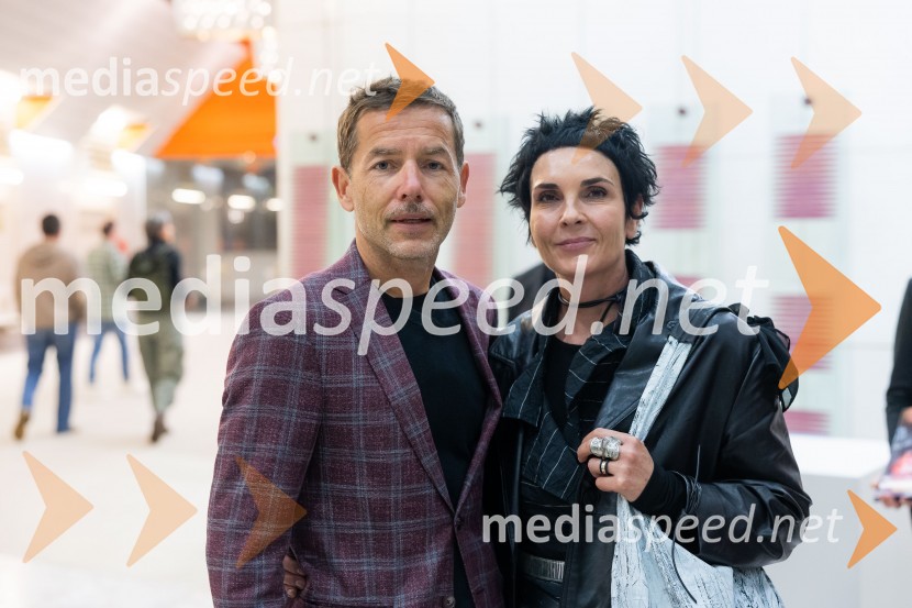  ... ;  Tajka  Šnuderl NovakUniverzum: Odisejada temnih kristalov, plesna predstava v Cankarjevem domu