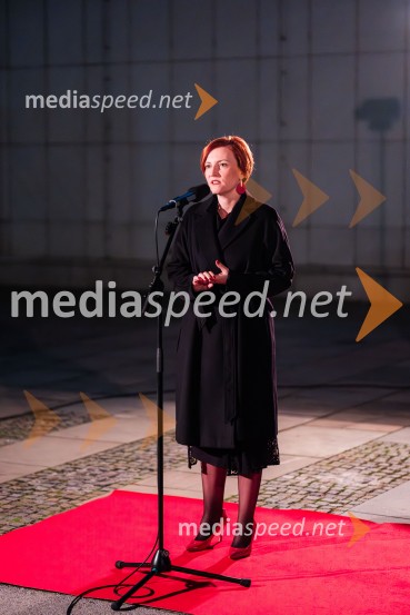 dr. Asta Vrečko, ministrica za kulturoKant 300, pogovorni večer v Cankarjevem domu