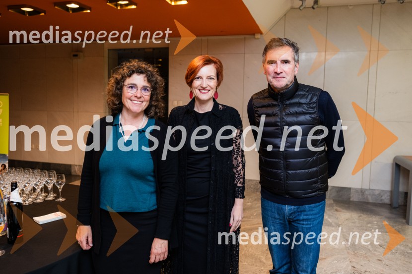 dr. Alix Landgrebe, direktorica, Goethe-Institut v Ljubljani; dr. Asta Vrečko, ministrica za kulturo;  ... Kant 300, pogovorni večer v Cankarjevem domu