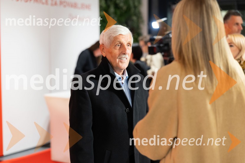  Janez Drvarič, košarkarski trenerPremiera filma o Draženu Petroviću v Cineplexx Ljubljana