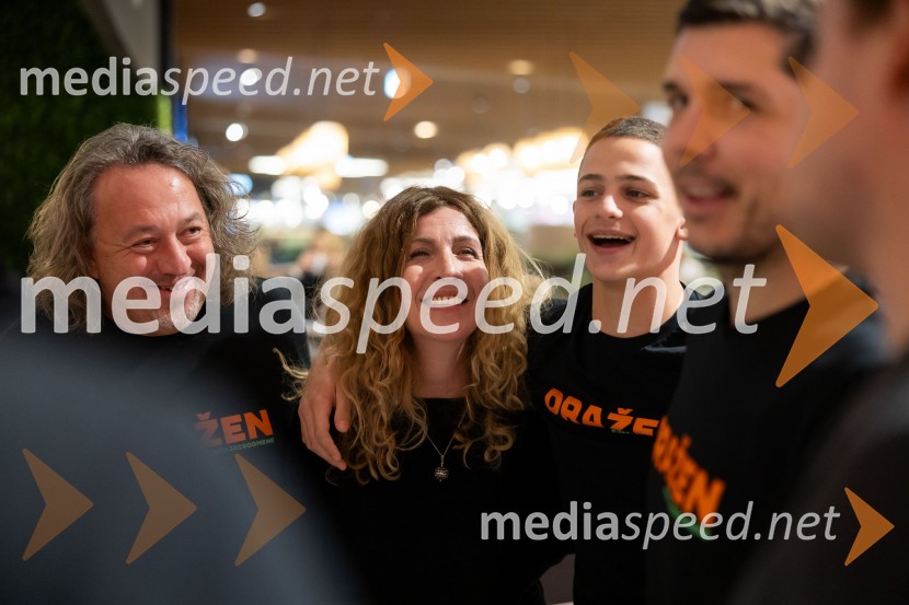  ... ;  ... ;   Tonko Stošić, igralecPremiera filma o Draženu Petroviću v Cineplexx Ljubljana