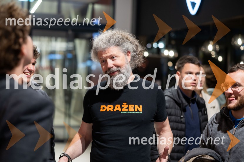  Ivor Šiber, filmski producent;  ... Premiera filma o Draženu Petroviću v Cineplexx Ljubljana
