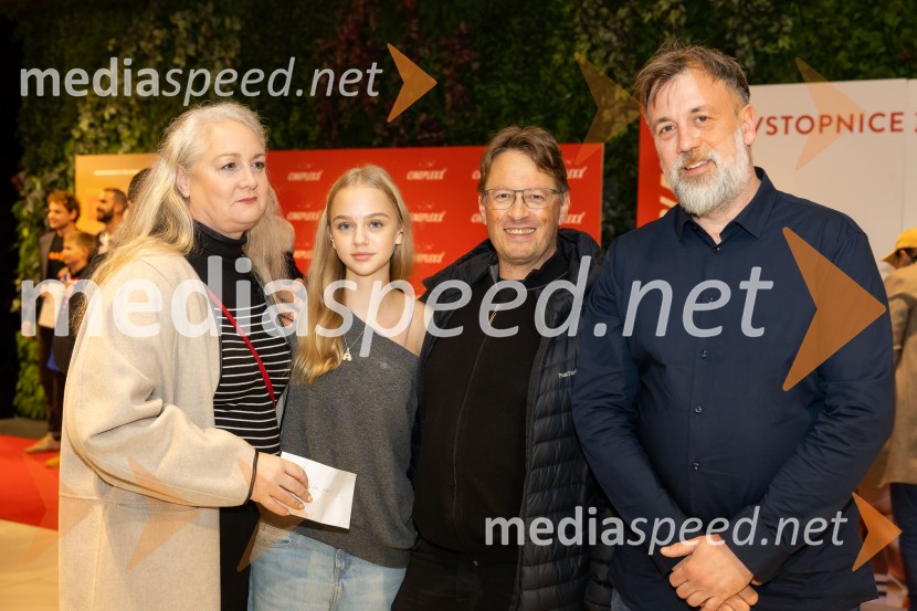  ... ;  ... ;  ... ;  Vlado Bulajić, filmski producentPremiera filma o Draženu Petroviću v Cineplexx Ljubljana