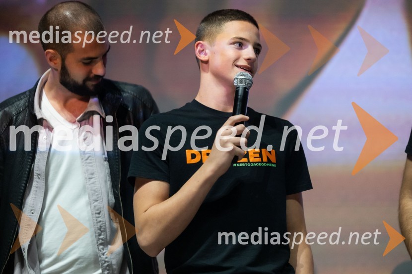  Domagoj Nižić, igralec;   Tonko Stošić, igralecPremiera filma o Draženu Petroviću v Cineplexx Ljubljana