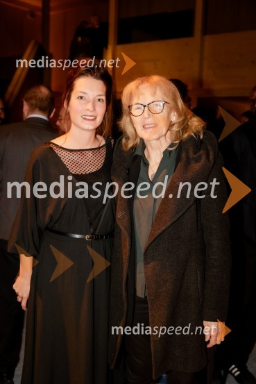  Sara Slivnik, scenografinja;  ... Hrup za odrom, premiera drame v SNG Drama Ljubljana