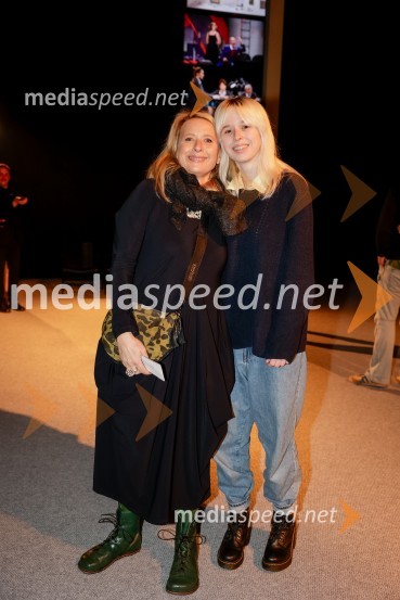  Tatjana Doma, dramaturginja SLG Celje;  Lola DomaHrup za odrom, premiera drame v SNG Drama Ljubljana