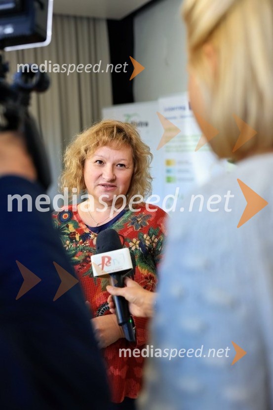  Lidija Tušek, vodja projetkta, ZRS Bistra Ptuj 30 let ZRS Bistra Ptuj