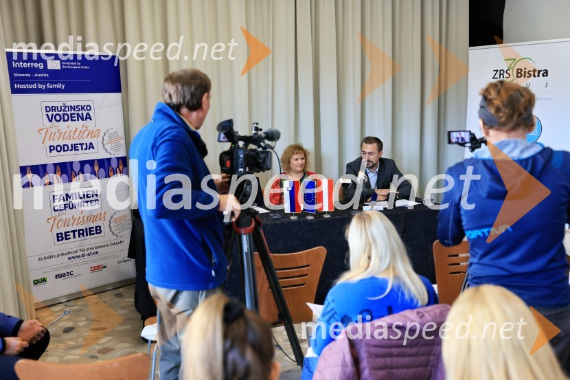  Lidija Tušek, vodja projetkta, ZRS Bistra Ptuj ;  Danilo Čeh, direktor, ZRS Bistra Ptuj30 let ZRS Bistra Ptuj