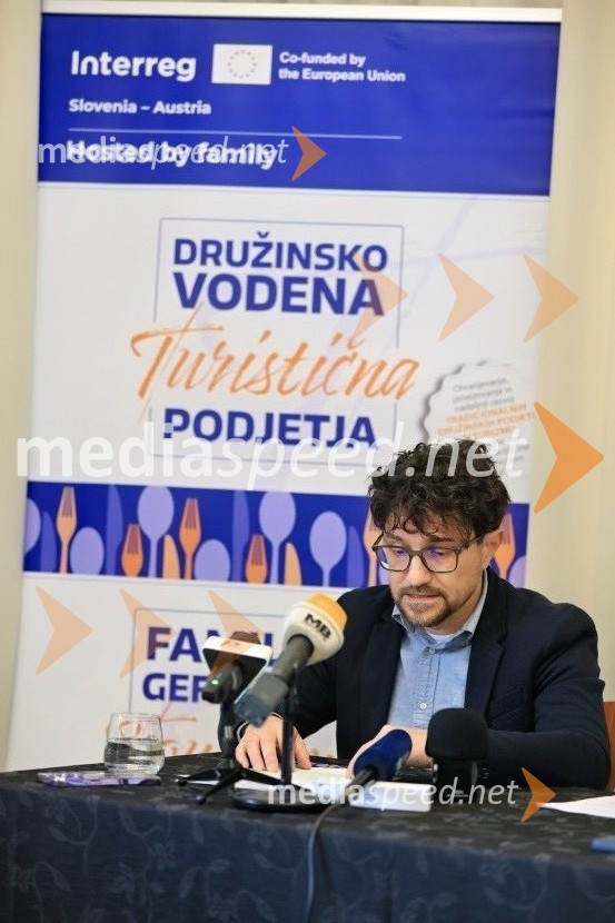  Robert Novak, vodja projekta Hosted by Family30 let ZRS Bistra Ptuj
