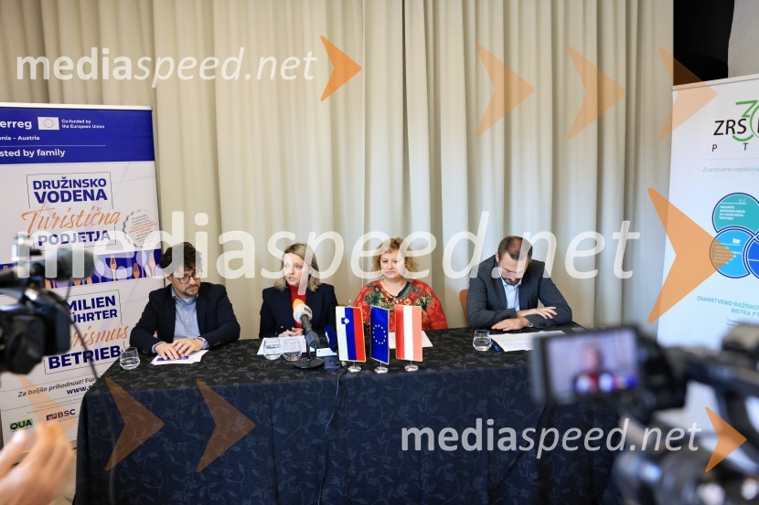  Robert Novak, vodja projekta Hosted by Family;  Zvonka Lazar Borak, ZRS Bistra Ptuj;  Lidija Tušek, vodja projetkta, ZRS Bistra Ptuj ;  Danilo Čeh, direktor, ZRS Bistra Ptuj30 let ZRS Bistra Ptuj