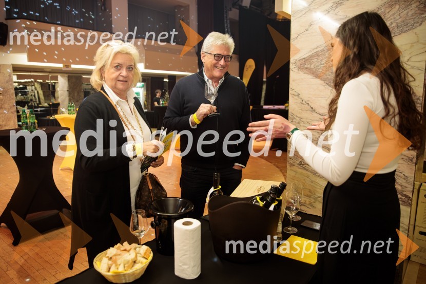  ... ;  ... ;  Maruša  V. Suhadolnik, Steyer VinaSalon štajerskih mladih vin Pubec 2024 v Ljubljani