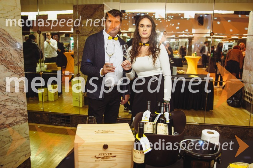  Sandi  Fleisinger, Kmetija Fleisinger;  Maruša  V. Suhadolnik, Steyer VinaSalon štajerskih mladih vin Pubec 2024 v Ljubljani