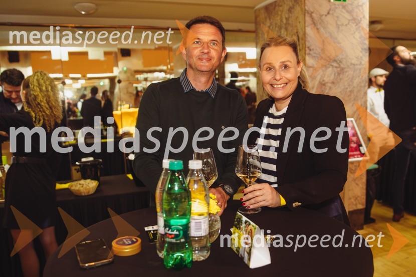  Tomi Trbovc, PR, Smučarska zveza Slovenije;  Petra Aršič,  svetovalka predsednika republike za organiziranje dogodkovSalon štajerskih mladih vin Pubec 2024 v Ljubljani