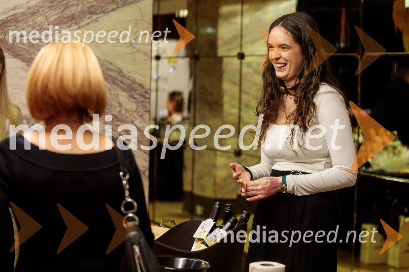  Maruša  V. Suhadolnik, Steyer VinaSalon štajerskih mladih vin Pubec 2024 v Ljubljani