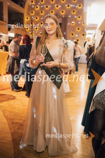  Sandra Kumer, 6.vinska kraljica Jeruzalemsko ormoških goricSalon štajerskih mladih vin Pubec 2024 v Ljubljani