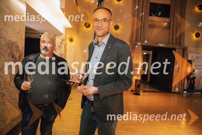  ... ;  Aleksander Salkič, Pošta SlovenijeSalon štajerskih mladih vin Pubec 2024 v Ljubljani