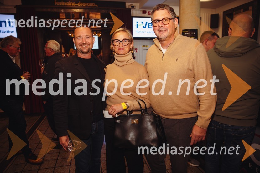  Niko Kušar, Telekom Slovenije;  ... ;  Gregor Gorenc, direktor, Produkt letaSalon štajerskih mladih vin Pubec 2024 v Ljubljani