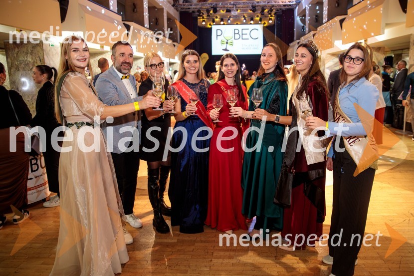  Sandra Kumer, 6.vinska kraljica Jeruzalemsko ormoških goric;  Borut  Cvetko, kreativni direktor, Mediaspeed d.o.o.;  Natalija Cvetko, Mediaspeed d.o.o.;  Maruša Mukenauer, Vina Mukenauer, Mariborska vinska kraljica 2023 - 2025;  Blažka Ilovar, 25. cvičkova princesa;  Ana Artnak, vinska kraljica Svete Helene;  Aleksandra Šoronda, kraljica metliške črnine 2024;  ... Salon štajerskih mladih vin Pubec 2024 v Ljubljani