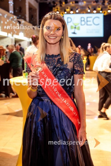  Maruša Mukenauer, Vina Mukenauer, Mariborska vinska kraljica 2023 - 2025Salon štajerskih mladih vin Pubec 2024 v Ljubljani