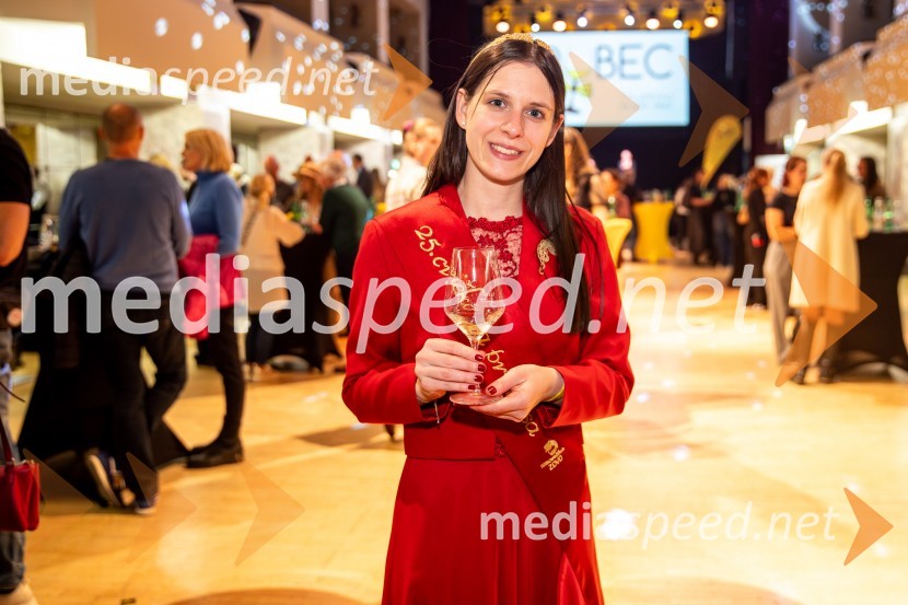  Blažka Ilovar, 25. cvičkova princesaSalon štajerskih mladih vin Pubec 2024 v Ljubljani