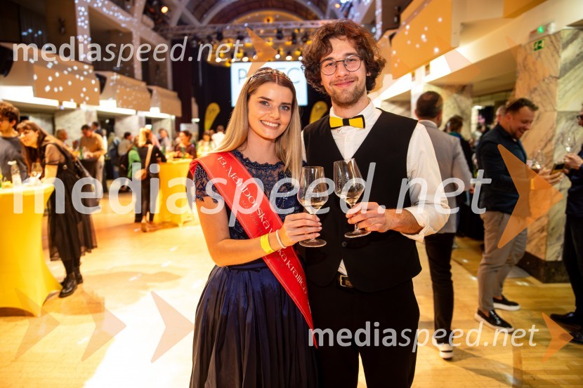  Maruša Mukenauer, Vina Mukenauer, Mariborska vinska kraljica 2023 - 2025;  Nik Goropevšek, Vina HorvatSalon štajerskih mladih vin Pubec 2024 v Ljubljani