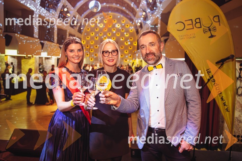  Maruša Mukenauer, Vina Mukenauer, Mariborska vinska kraljica 2023 - 2025;  Natalija Cvetko, Mediaspeed d.o.o.;  Borut  Cvetko, kreativni direktor, Mediaspeed d.o.o.Salon štajerskih mladih vin Pubec 2024 v Ljubljani