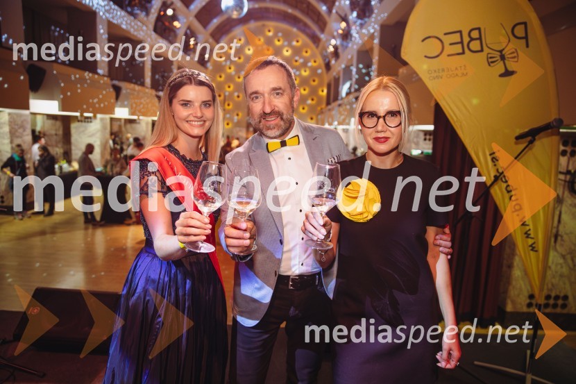  Maruša Mukenauer, Vina Mukenauer, Mariborska vinska kraljica 2023 - 2025;  Borut  Cvetko, kreativni direktor, Mediaspeed d.o.o.;  Natalija Cvetko, Mediaspeed d.o.o.Salon štajerskih mladih vin Pubec 2024 v Ljubljani