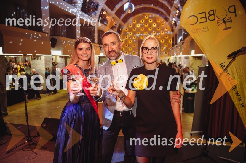  Maruša Mukenauer, Vina Mukenauer, Mariborska vinska kraljica 2023 - 2025;  Borut  Cvetko, kreativni direktor, Mediaspeed d.o.o.;  Natalija Cvetko, Mediaspeed d.o.o.Salon štajerskih mladih vin Pubec 2024 v Ljubljani