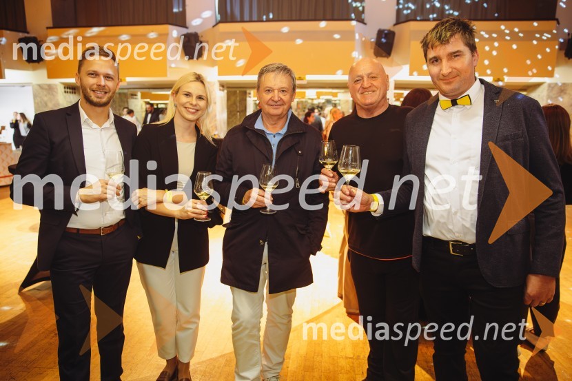  Damijan Zrim, Sd;  Špela Bezjak, POP TV;  Matjaž Tomlje, poslovnež, glavni urednik revije Avto Šport;  Martin Strel, ultramaratonski plavalec;  Sandi  Fleisinger, Kmetija FleisingerSalon štajerskih mladih vin Pubec 2024 v Ljubljani