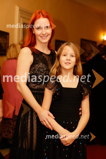  Sara  Bergman Recek, zobozdravnica, paradontologinja;  ... Don Kihot, premiera baleta v SNG Opera in balet Ljubljana