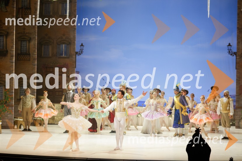  Erica Pinzano , balerina;  Solomon  Osazuva, baletni plesalecDon Kihot, premiera baleta v SNG Opera in balet Ljubljana