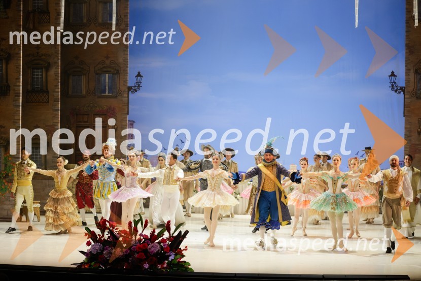  ... ;  Solomon  Osazuva, baletni plesalec;  Erica Pinzano , balerina;  Renato Zanella, baletni plesalec, koreograf in režiser;  ... Don Kihot, premiera baleta v SNG Opera in balet Ljubljana
