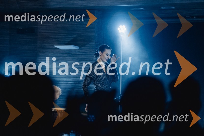  Urška Centa, plesalka flamenkaNomad, avtorski projekt Jošta Lampreta