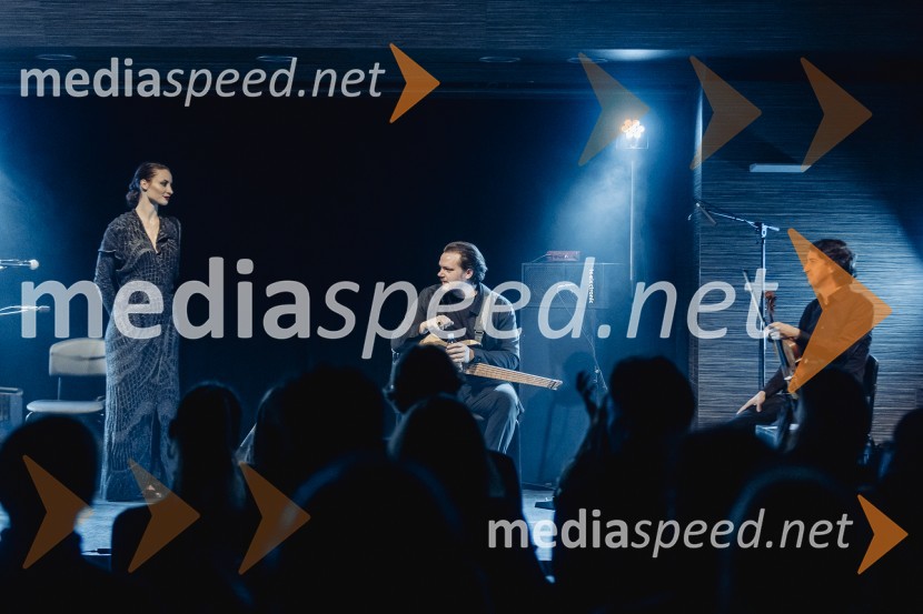  Urška Centa, plesalka flamenka;  Jošt Lampret, glasbenik;  Matija Krečič, violinist in skadatelj, Momento CiganoNomad, avtorski projekt Jošta Lampreta