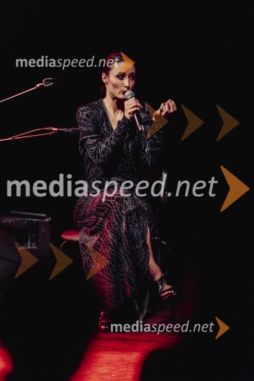  Urška Centa, plesalka flamenkaNomad, avtorski projekt Jošta Lampreta