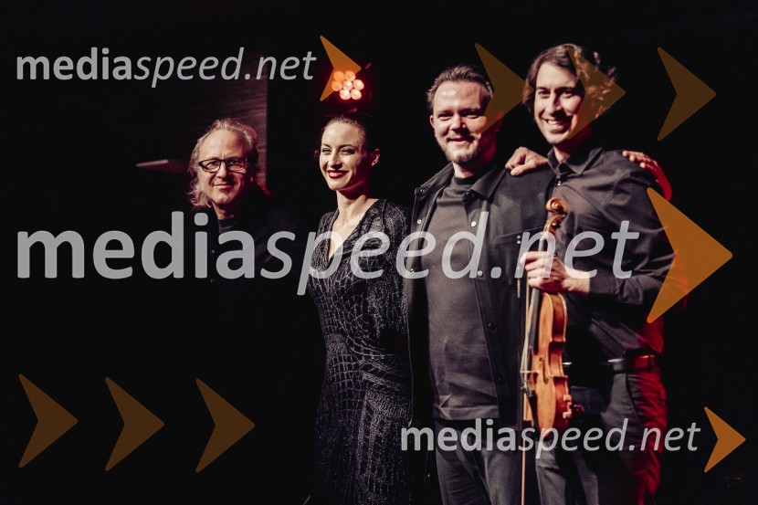  Nino  Mureškič, glasbenik;  Urška Centa, plesalka flamenka;  Jošt Lampret, glasbenik;  Matija Krečič, violinist in skadatelj, Momento CiganoNomad, avtorski projekt Jošta Lampreta