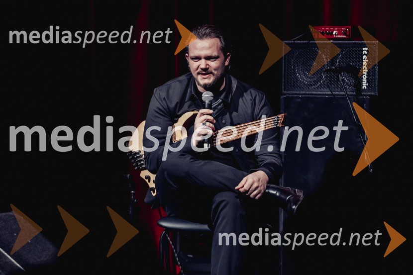  Jošt Lampret, glasbenikNomad, avtorski projekt Jošta Lampreta