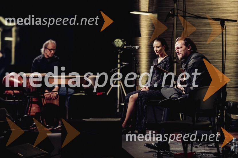  Nino  Mureškič, glasbenik;  Urška Centa, plesalka flamenka;  Jošt Lampret, glasbenikNomad, avtorski projekt Jošta Lampreta