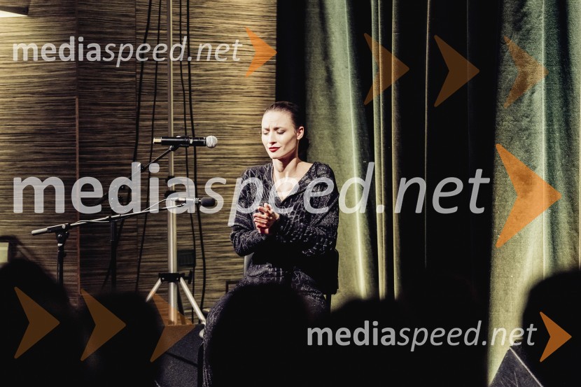  Urška Centa, plesalka flamenkaNomad, avtorski projekt Jošta Lampreta