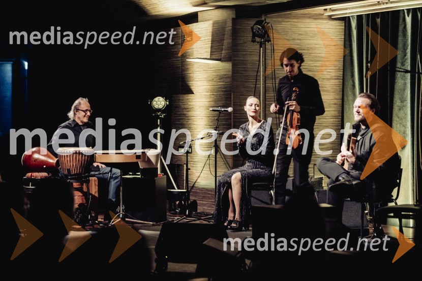  Nino  Mureškič, glasbenik;  Urška Centa, plesalka flamenka;  Jošt Lampret, glasbenikNomad, avtorski projekt Jošta Lampreta