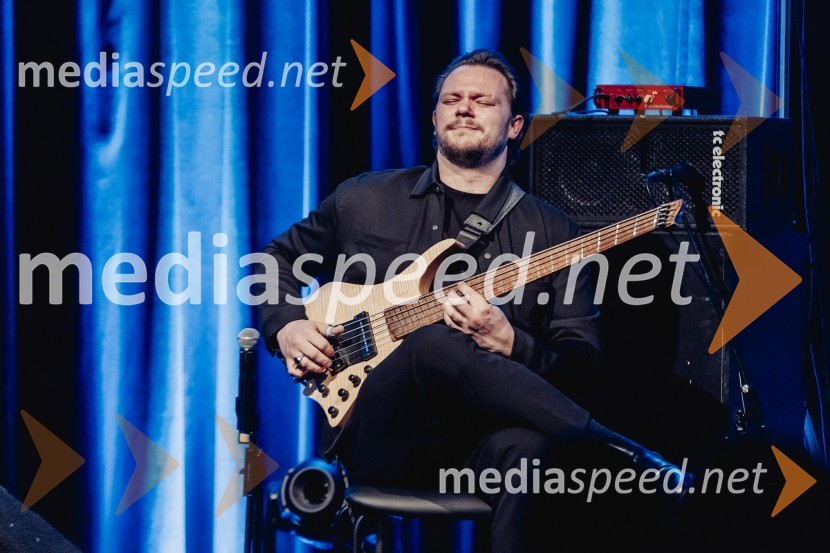  Jošt Lampret, glasbenikNomad, avtorski projekt Jošta Lampreta