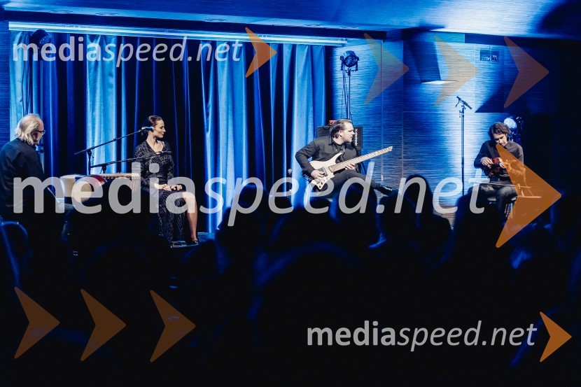  Urška Centa, plesalka flamenka;  Jošt Lampret, glasbenik;  Matija Krečič, violinist in skadatelj, Momento CiganoNomad, avtorski projekt Jošta Lampreta