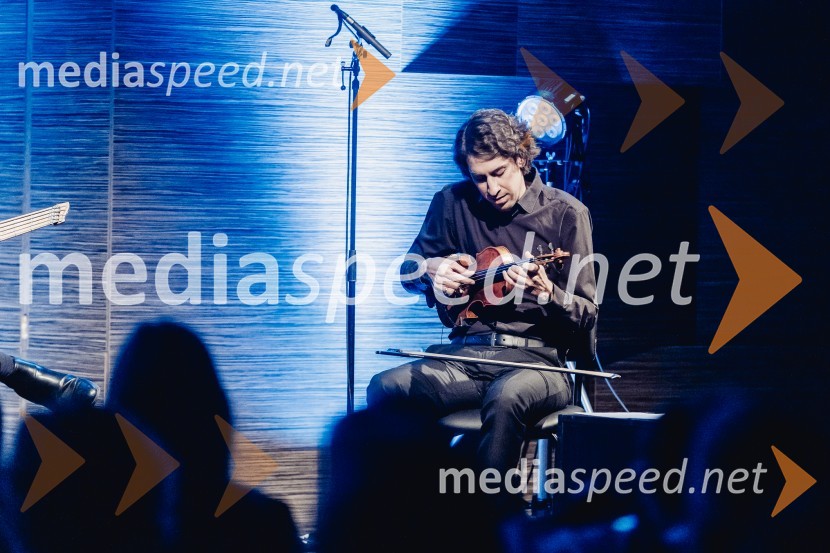  Matija Krečič, violinist in skadatelj, Momento CiganoNomad, avtorski projekt Jošta Lampreta