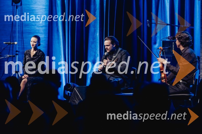  Urška Centa, plesalka flamenka;  Jošt Lampret, glasbenikNomad, avtorski projekt Jošta Lampreta