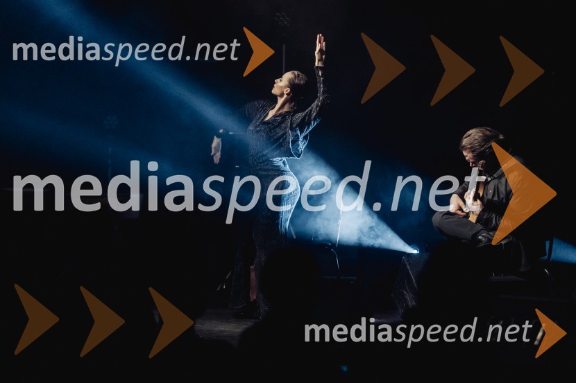  Urška Centa, plesalka flamenkaNomad, avtorski projekt Jošta Lampreta