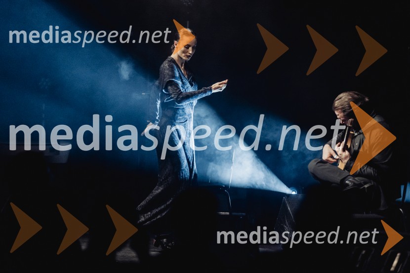  Urška Centa, plesalka flamenkaNomad, avtorski projekt Jošta Lampreta