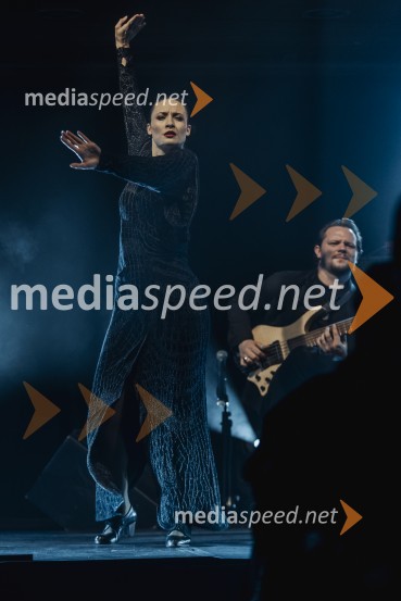  Urška Centa, plesalka flamenkaNomad, avtorski projekt Jošta Lampreta