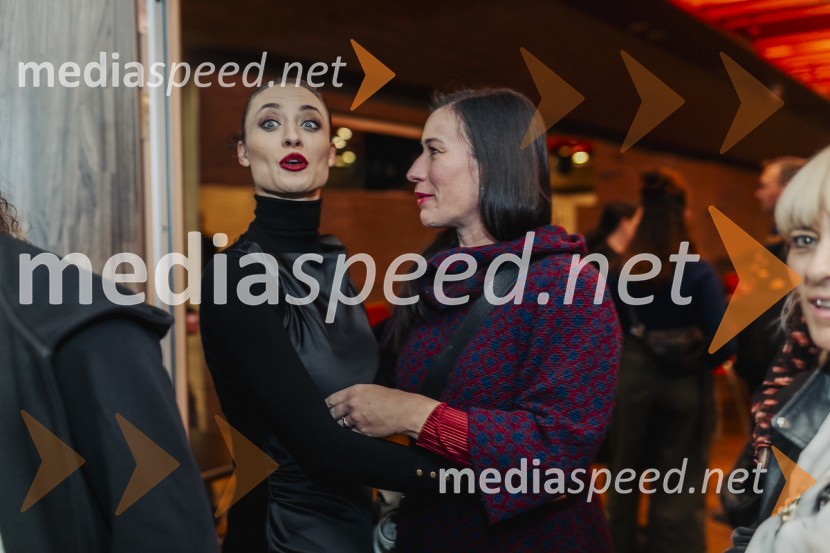  Urška Centa, plesalka flamenka;  ... Nomad, avtorski projekt Jošta Lampreta