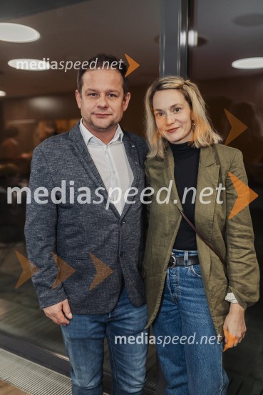  Primož Forte, igralec;  Tina Gunzek, igralkaNomad, avtorski projekt Jošta Lampreta