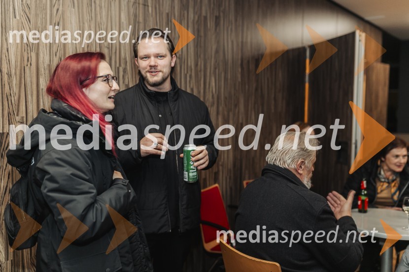  ... ;  Jošt Lampret, glasbenikNomad, avtorski projekt Jošta Lampreta